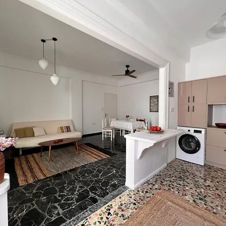 In Apartment Parikia (Paros)