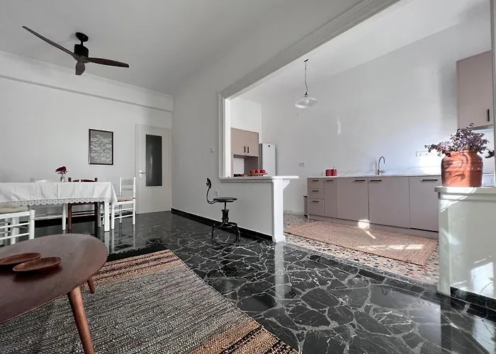 In Διαμέρισμα *